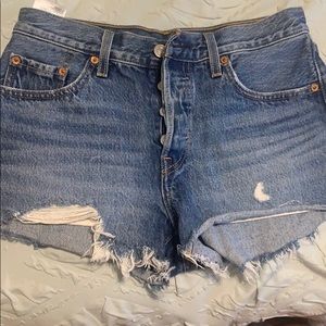 Levi’s shorts